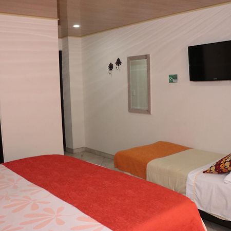 Hoteles Bogota Inn El Lago Country Zona Rosa Luaran gambar