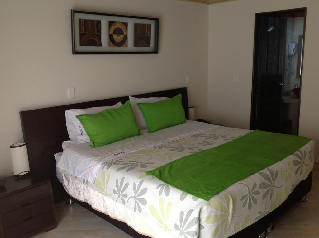 Hoteles Bogota Inn El Lago Country Zona Rosa Bilik gambar