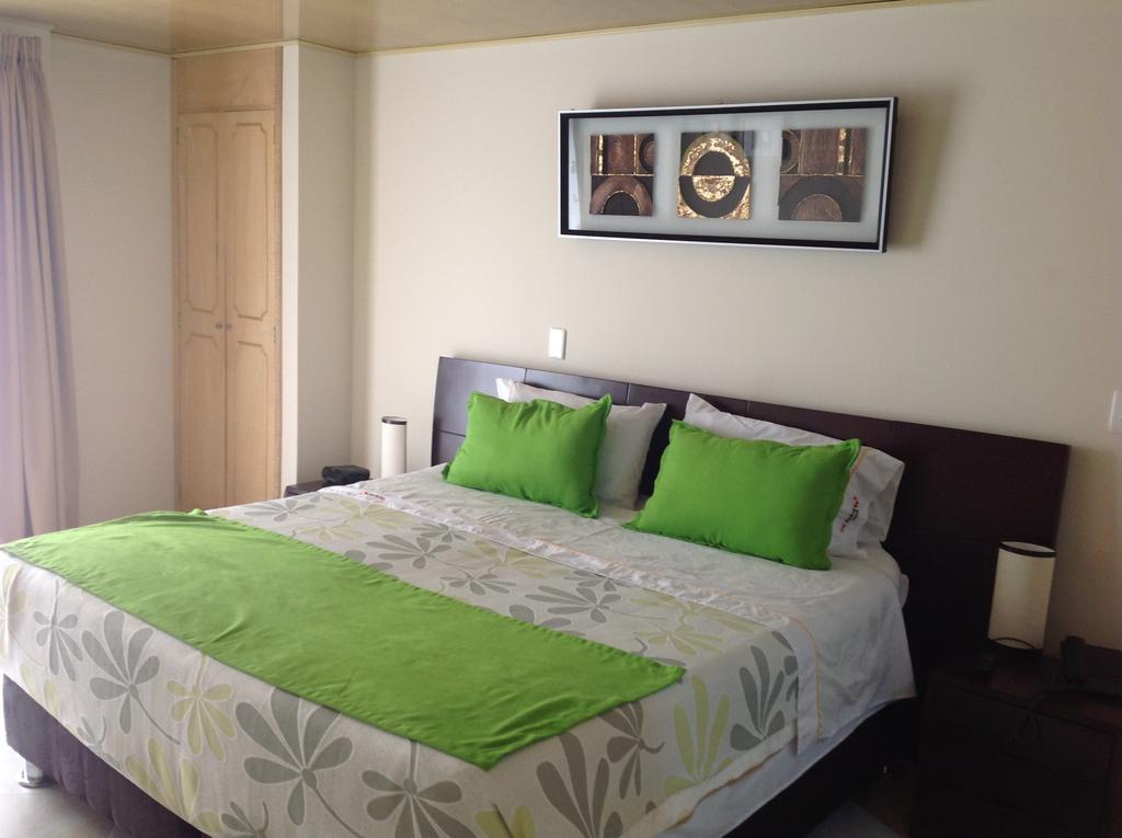 Hoteles Bogota Inn El Lago Country Zona Rosa Bilik gambar